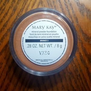 SOLD - Mary Kay Mineral Powder Foundation